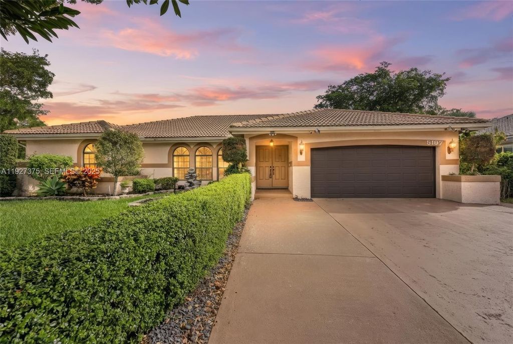 5197 NW 58th Ter, Coral Springs, FL 33067