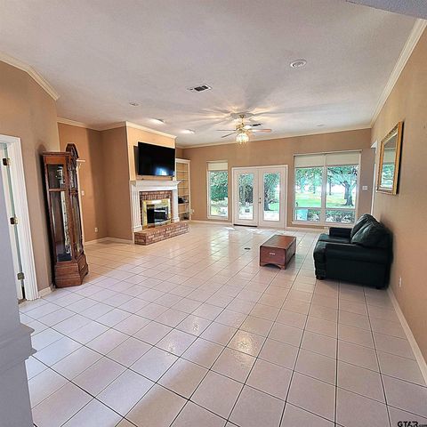 18012 W Lakeview Dr, Troup, TX 75789