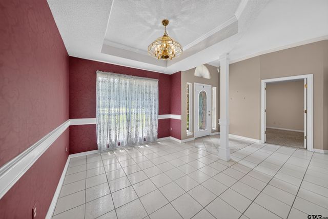 18012 W Lakeview Dr, Troup, TX 75789