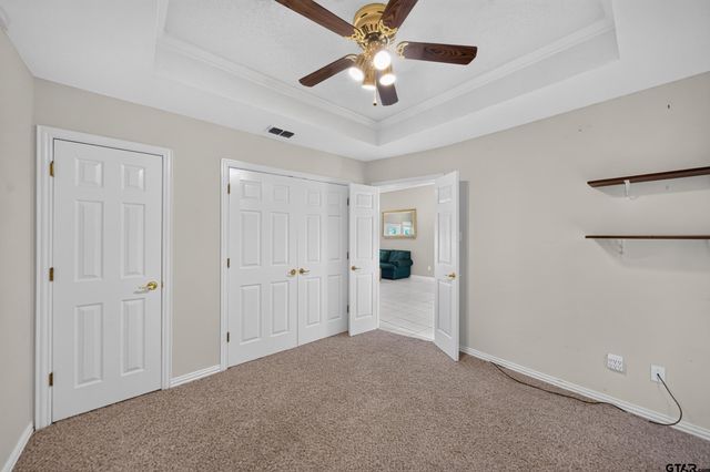 18012 W Lakeview Dr, Troup, TX 75789