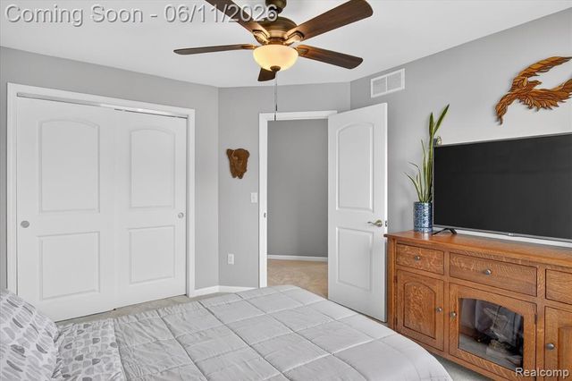 14172 Burlwood Lane, Van Buren, MI 48111