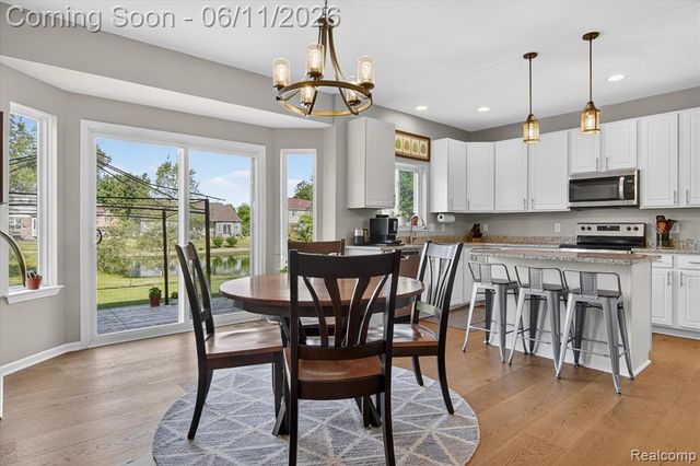 14172 Burlwood Lane, Van Buren, MI 48111