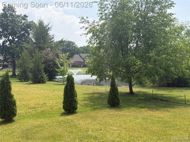 14172 Burlwood Lane, Van Buren, MI 48111