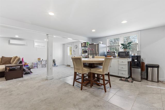 39 Benjamin Road, Mahopac, NY 10541