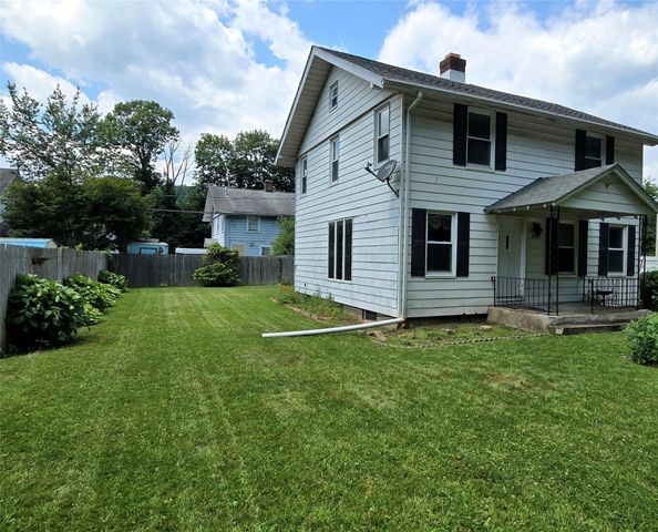195 E Village Road, Tuxedo Park, NY 10987