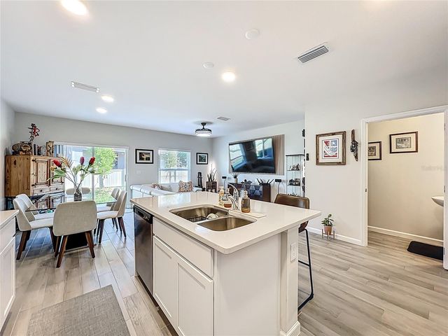 4460 CAMPSITE LOOP, Orlando, FL 32824