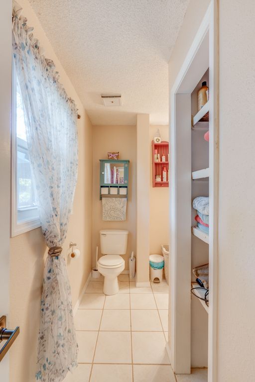 Image 38 of property listing at 1109 Douglas Street, Mt Vernon, IL 62864