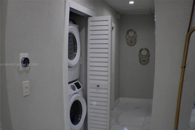 171 E 56th St, Hialeah, FL 33013