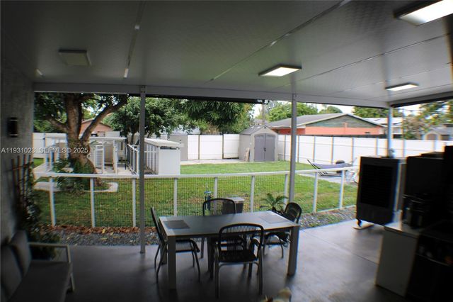 171 E 56th St, Hialeah, FL 33013