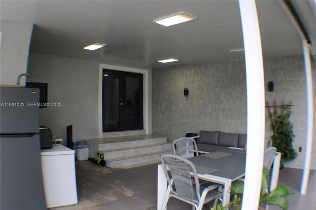 171 E 56th St, Hialeah, FL 33013