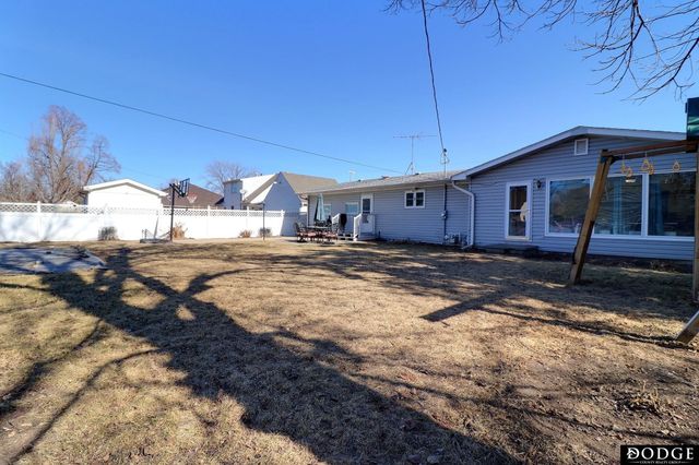 1405 N Lincoln Avenue, Fremont, NE 68025