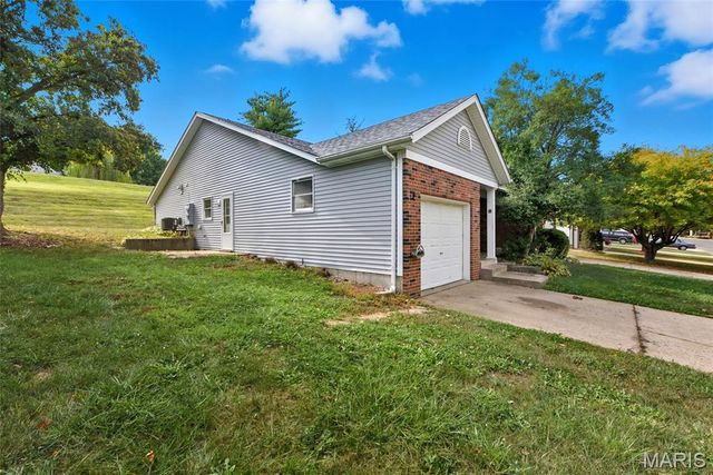 416 Hill Street, Washington, MO 63090