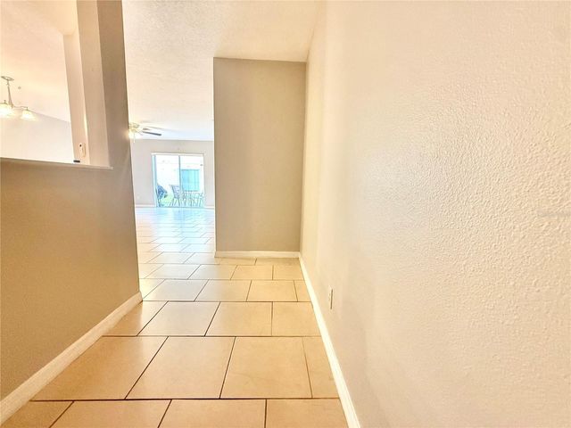 609 CRESTING OAK CIRCLE 98, Orlando, FL 32824