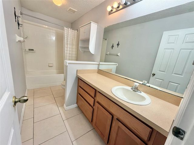 609 CRESTING OAK CIRCLE 98, Orlando, FL 32824