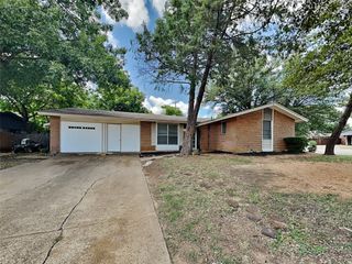 1703 Carlisle Street, Irving, TX 75062