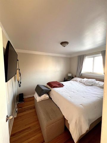 4433 Mayfair Street, Dearborn Heights, MI 48125