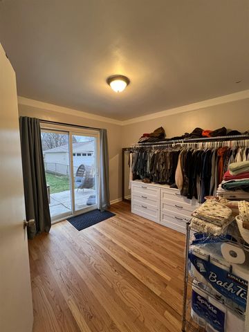 4433 Mayfair Street, Dearborn Heights, MI 48125