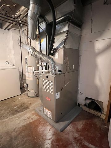 4433 Mayfair Street, Dearborn Heights, MI 48125