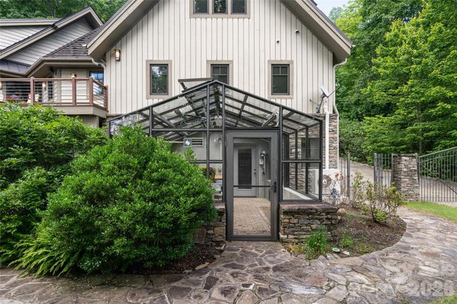 4900 Preserve Road, Sylva, NC 28779