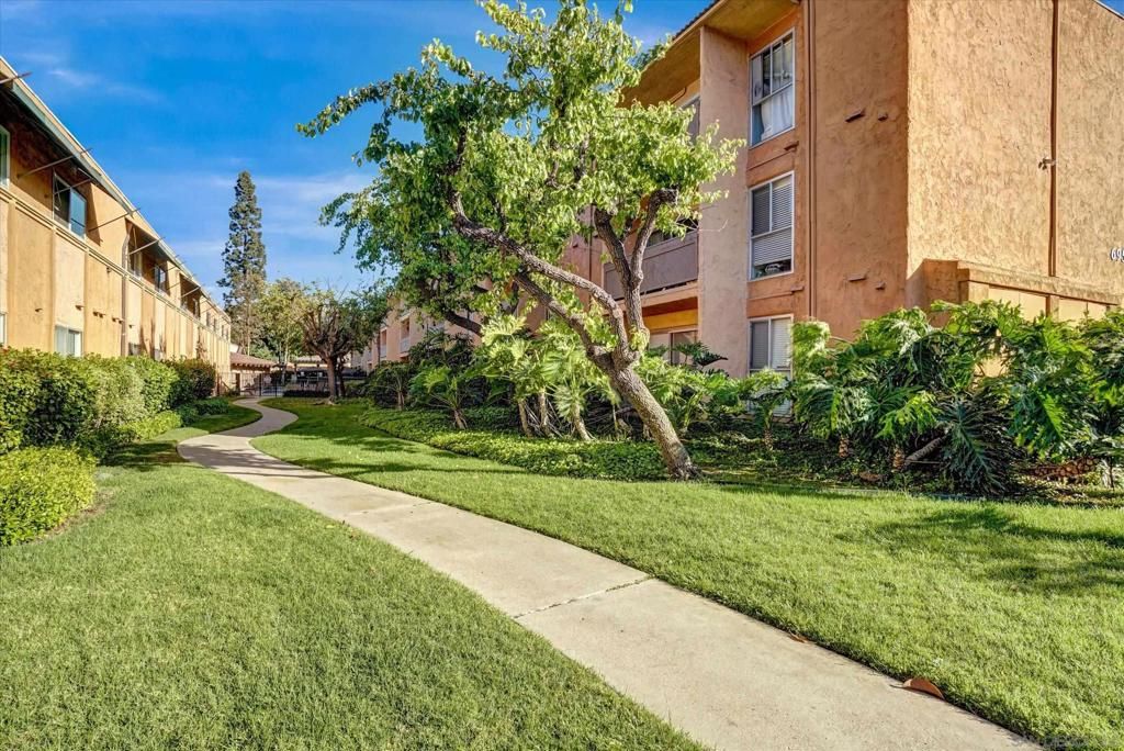 Image 27 of property listing at 6955 Alvarado 61, San Diego, CA 92120