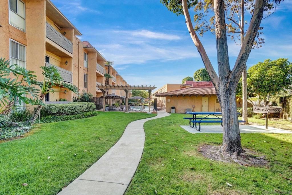 Image 30 of property listing at 6955 Alvarado 61, San Diego, CA 92120