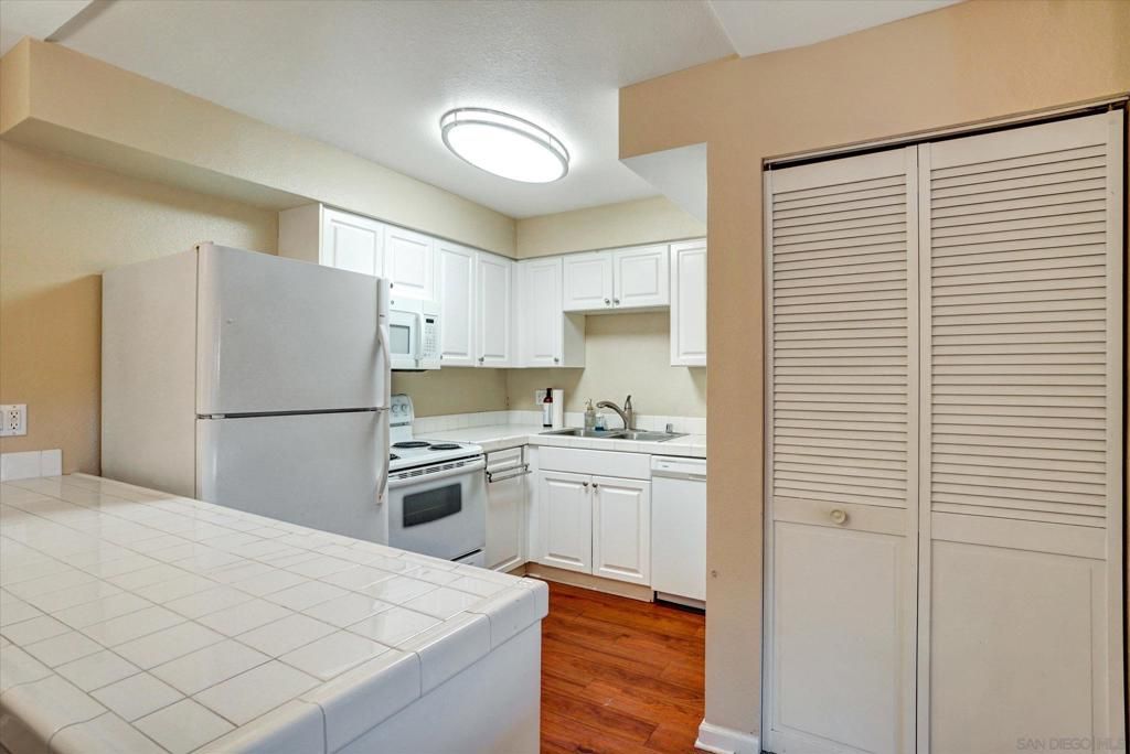Image 9 of property listing at 6955 Alvarado 61, San Diego, CA 92120