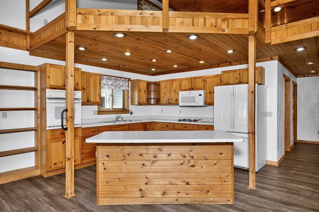 312 Iron Creek Road, Panora, IA 50216