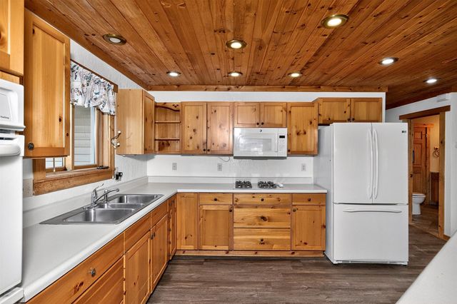 312 Iron Creek Road, Panora, IA 50216
