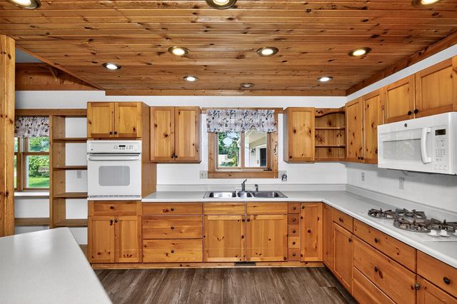 312 Iron Creek Road, Panora, IA 50216