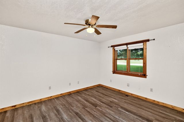 312 Iron Creek Road, Panora, IA 50216