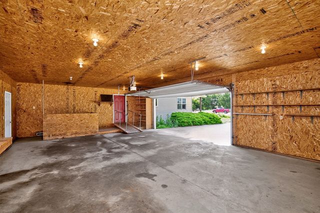 312 Iron Creek Road, Panora, IA 50216