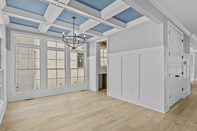 1212 Kastle Road, Lexington, KY 40502