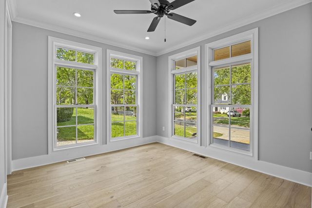 1212 Kastle Road, Lexington, KY 40502
