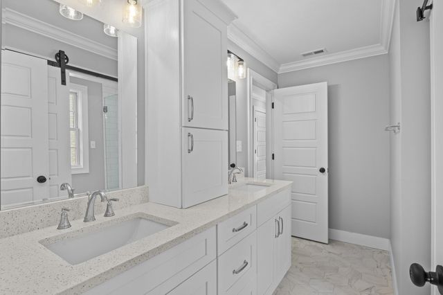 1212 Kastle Road, Lexington, KY 40502