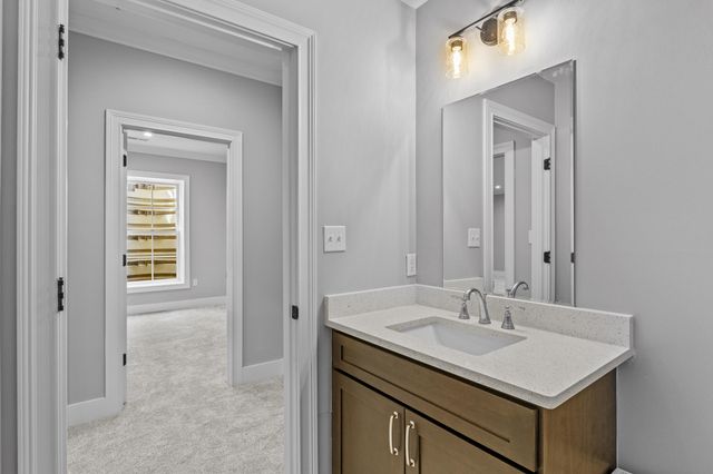 1212 Kastle Road, Lexington, KY 40502