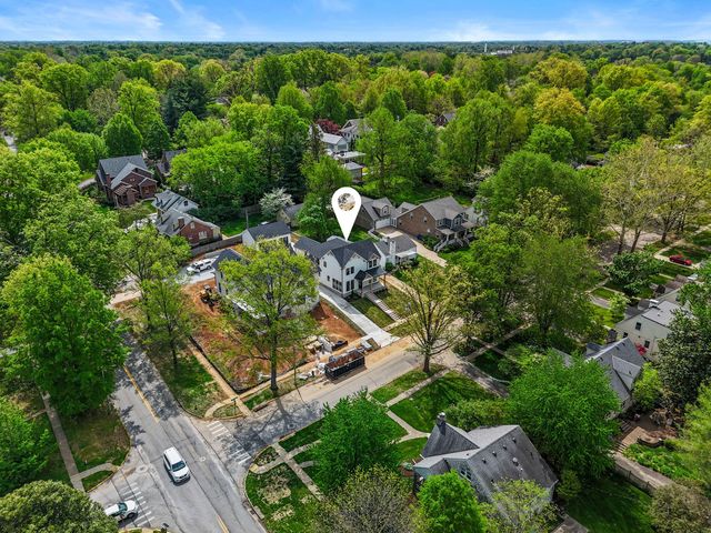 1212 Kastle Road, Lexington, KY 40502