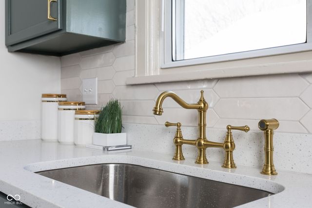 425 N 18th Avenue, Beech Grove, IN 46107