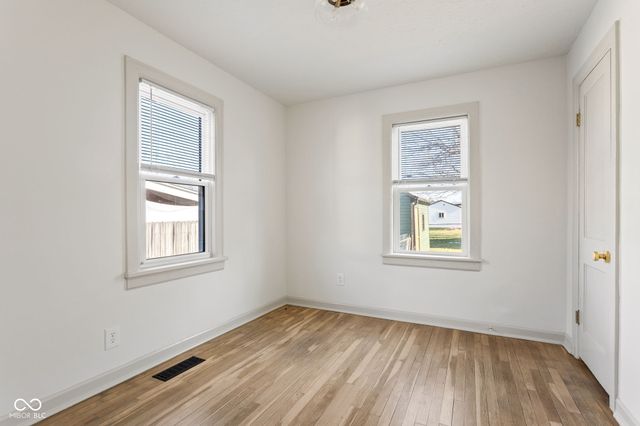 425 N 18th Avenue, Beech Grove, IN 46107