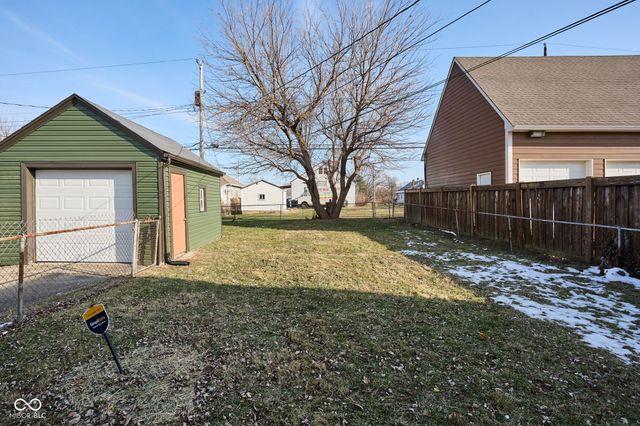 425 N 18th Avenue, Beech Grove, IN 46107