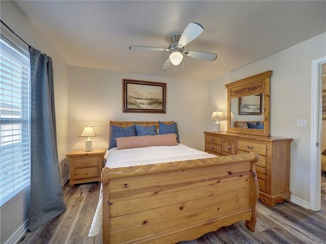 14869 Granada Dr, Corpus Christi, TX 78418