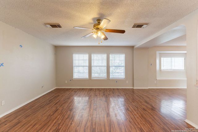10622 Cavelier, San Antonio, TX 78254