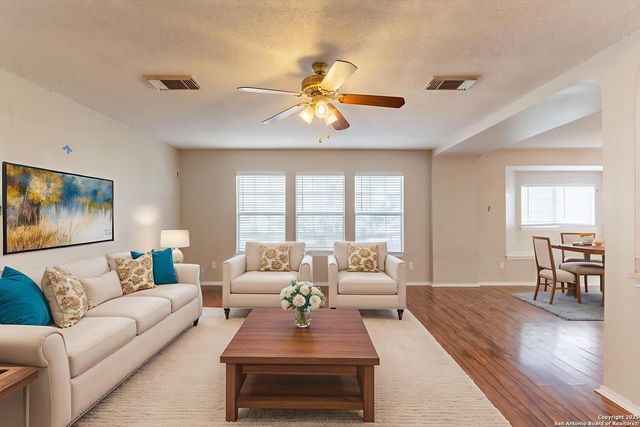 10622 Cavelier, San Antonio, TX 78254