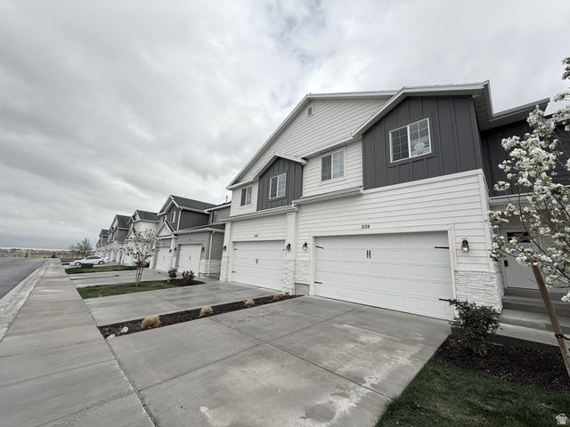 5124 E LAKEFIELD DR, Eagle Mountain, UT 84005