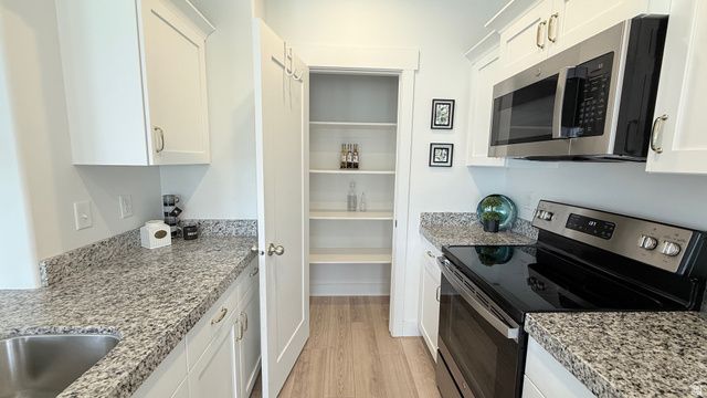 5124 E LAKEFIELD DR, Eagle Mountain, UT 84005