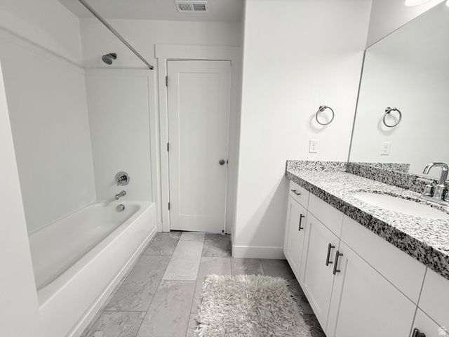 5124 E LAKEFIELD DR, Eagle Mountain, UT 84005