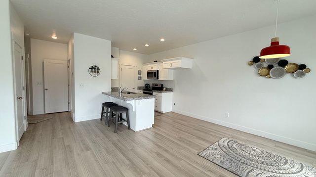 5124 E LAKEFIELD DR, Eagle Mountain, UT 84005