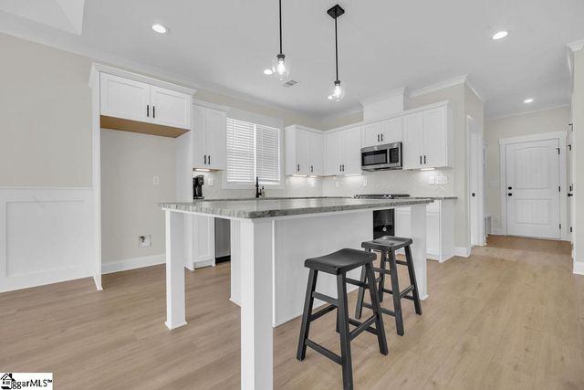 109 W Gunnery Court, Ninety Six, SC 29666