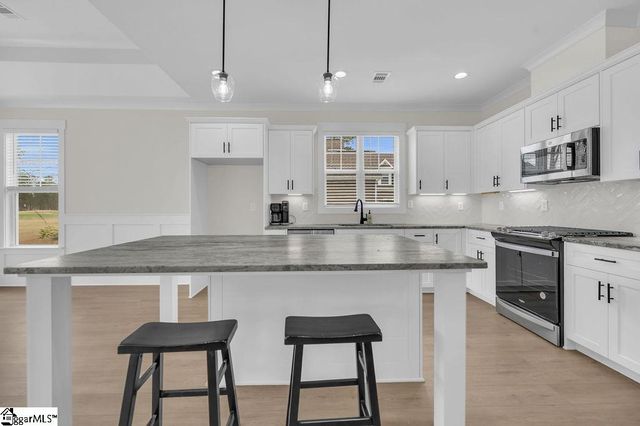 109 W Gunnery Court, Ninety Six, SC 29666