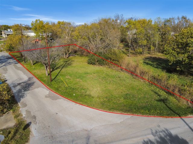 401 S Nash Street, Kaufman, TX 75142