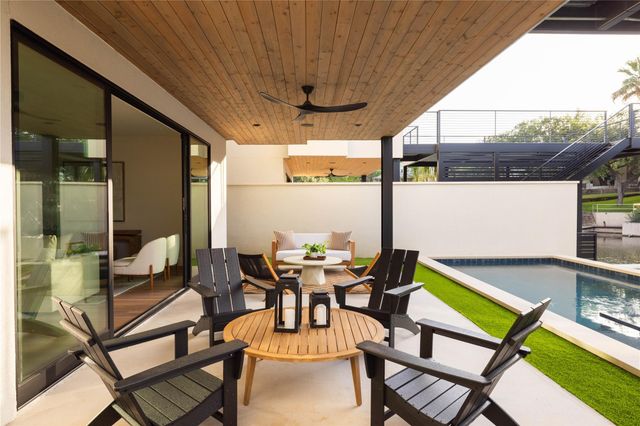 701 Hi Circle North DR B, Horseshoe Bay, TX 78657